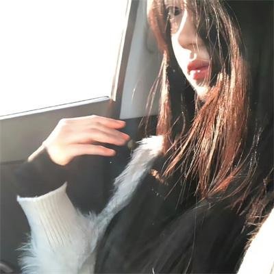 二人漫步几春秋